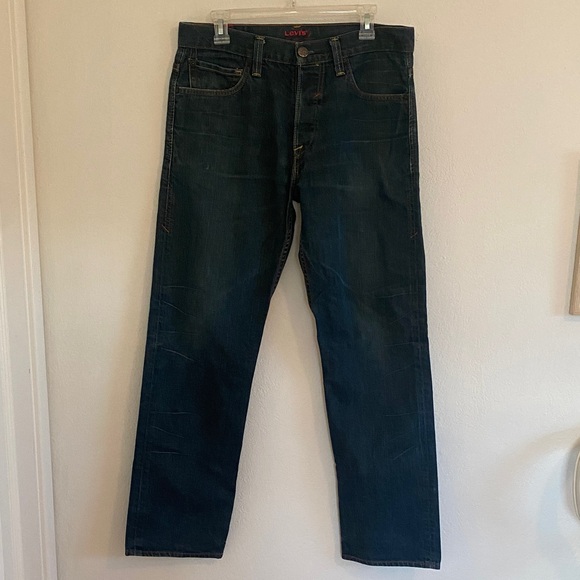 Levi's RED vintage straight 32x32 100% cotton made in Mexico